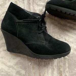 White Mountain Black Wedge Booties